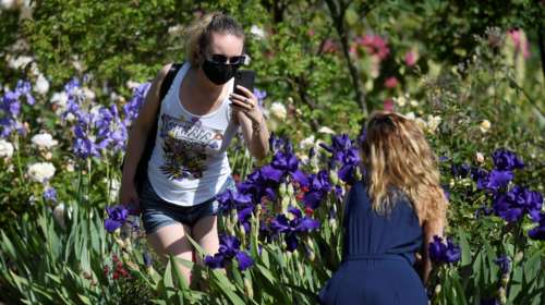 Βρετανία: 160 νεκροί το τελευταίο 24ωρο - &quot;Να μάθουμε να ζούμε με τον ιό για μήνες ή χρόνια&quot; είπε ο καθηγητής Βαν Ταμ