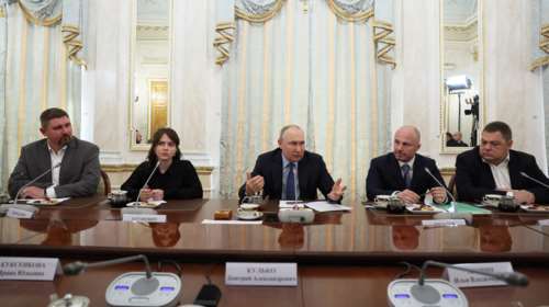 Πούτιν: Έχουμε ελλείψεις σε drones και πυρομαχικά υψηλής ακρίβειας- Θα χρησιμοποιήσουμε όπλα με απεμπλουτισμένο ουράνιο