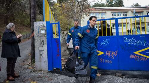 Σέρρες: Ελεύθεροι οι δύο συλληφθέντες - &quot;Αν η πόρτα περνούσε 3 εκατοστά πιο ψηλά, δεν θα τον χτυπούσε&quot;
