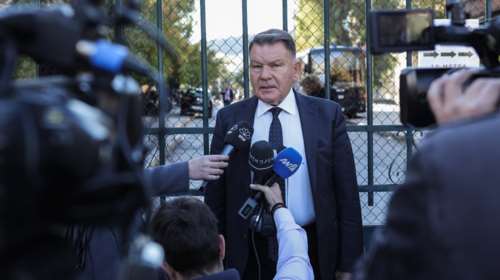 Νέα επίθεση Κούγια στον ιατροδικαστή Λέων: &quot;Εμφανίζεται σαν την... πορδή&quot;