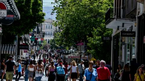 Θεμιστοκλέους: Πολιτική συμβίωσης με τον κορονοϊό - Καμία ανησυχία από την άνοδο των κρουσμάτων στις τουριστικές περιοχές