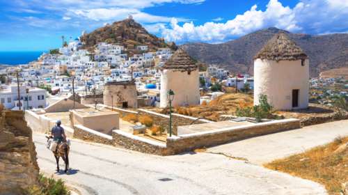 Τα τρία ελληνικά νησιά που προτείνει για το 2025 η La Repubblica​​​​​​​​​​​