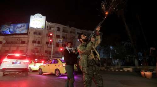 Προελαύνουν οι τζιχαντιστές στη Συρία: Απέχουν πέντε χιλιόμετρα από την τρίτη μεγαλύτερη πόλη της χώρας