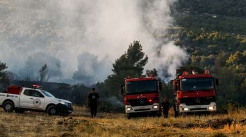 Νέα φωτιά ξέσπασε στον Ασπρόπυργο - Καίγεται χαμηλή βλάστηση στην περιοχή Κύριλλος