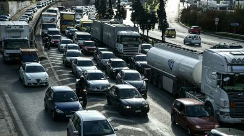 Μποτιλιάρισμα στη λεωφόρο Κηφισού λόγω ατυχήματος - Live η κίνηση