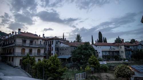 Αυτές είναι οι Μονές του Αγίου Ορους που κάνουν business σε τρόφιμα και ποτά