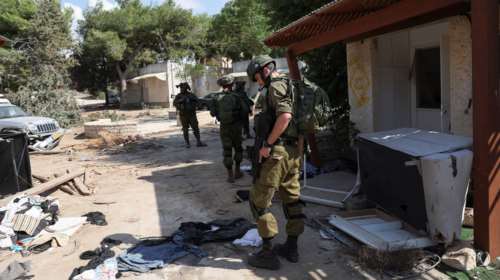 Πόλεμος στο Ισραήλ: &quot;Aπανθρακώθηκαν αφού δολοφονήθηκαν&quot; - Ταυτοποίησαν ένα αγόρι και μια γυναίκα 11 μέρες μετά την επίθεση