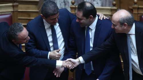 Βουλή: Κατατέθηκε ο κρατικός προϋπολογισμός του 2024 - Αυξήσεις σε δημοσίους υπαλλήλους και συνταξιούχους