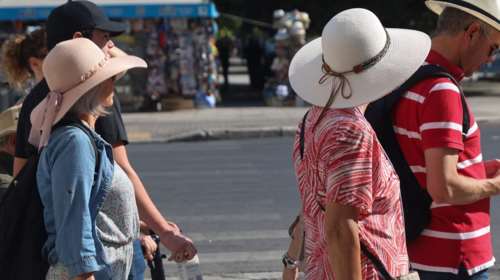 Πρόγνωση Τσατραφύλλια: Υποτροπικός αεροχείμαρρος φέρνει αφρικανική ζέστη - Οι περιοχές που θα δουν 33άρια