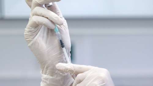 Εμβόλιο: 26 εκατ. δόσεις έχει εξασφαλίσει η Ελλάδα - Πότε, πόσες και από ποιες εταιρείες αναμένονται εμβόλια