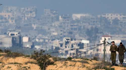 Σε μια κλωστή η εκεχειρία Ισραήλ - Χαμάς: Δεν ξεκίνησε η κατάπαυση πυρός - Nέα χτυπήματα στη Γάζα μετά τη δήλωση Νετανάχιου