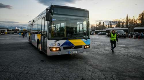 Αρτέμιδα: Ανήλικοι έσπασαν καθίσματα και προσπάθησαν να κάψουν λεωφορείο - Οκτώ συλλήψεις