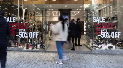 Ανοιχτά σήμερα τα καταστήματα - Ποιες ώρες θα λειτουργήσουν - Έρχεται η Cyber Monday