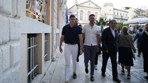 Στέφανος Κασσελάκης: Στην Κέρκυρα για Πάσχα - &quot;Ο νέος ΣΥΡΙΖΑ καλύπτει άνετα όλη την Κεντροαριστερά&quot;