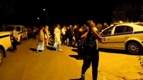 Γλέντι στα Χανιά με τους αστυνομικούς από δίπλα - Έδιωχναν τους 1.800 καλεσμένους [Εικόνες]