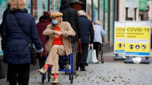 Βρετανία: Υποχωρεί ο κορονοϊός - Κάτω από το 0 ο δείκτης R - 13 εκατ. έχουν εμβολιαστεί με την πρώτη δόση