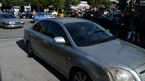 Προθεσμία για την Τρίτη πήρε ο 49χρονος φιλόλογος - Ο ενοικιαστής της γιάφκας στο Παγκράτι