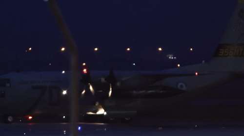 Εφτασε στη Θεσσαλονίκη το C-130 με τις επτά σορούς των οπαδών του ΠΑΟΚ [εικόνες - βίντεο]