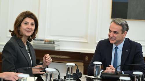 Συνάντηση Μητσοτάκη με την Προσωπική Απεσταλμένη του ΓΓ των Ηνωμένων Εθνών για την Κύπρο