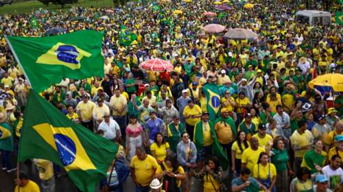 Βραζιλία: Υποστηρικτές του Μπολσονάρου ζητούν από τον στρατό να κάνει πραξικόπημα για να ανατρέψει τον Λούλα