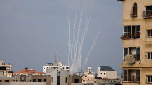 Σειρήνες και εκρήξεις στην Ιερουσαλήμ - Δεκάδες νεκροί, ανάμεσά τους 6 παιδιά