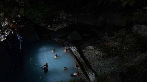 Μυστήριο στις Σέρρες: Ενδείξεις ότι ο 72χρονος πνίγηκε στα ιαματικά λουτρά στην προσπάθεια να σώσει τη σύζυγό του