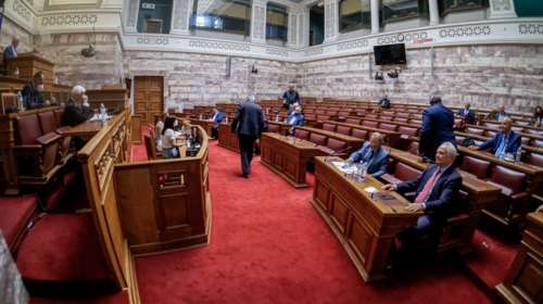 &quot;Θα παρακολουθούσα και την ΠτΔ αν στρεφόταν κατά της πατρίδας&quot;: Κόντρα ΝΔ-ΣΥΡΙΖΑ για τη δήλωση της Εισαγγελέως ΕΥΠ