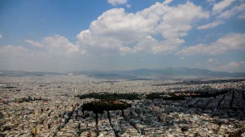 Καιρός: Αίθριος με μικρή πτώση της θερμοκρασίας - 27 βαθμούς στην Αττική
