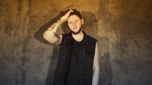 Φίλιππος Ρούσσος: Βίντεο ντοκουμέντο από το τροχαίο δυστύχημα με θύμα τον 28χρονο μουσικό - Η μηχανή και το κόκκινο βαν