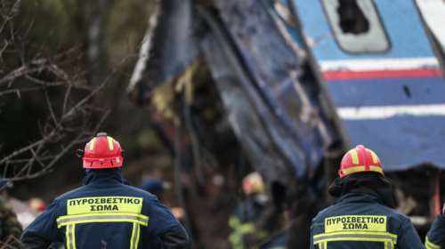 Σύγκρουση τρένων στα Τέμπη: &quot;Του έκλεισα το τελευταίο εισιτήριο για το πρώτο βαγόνι&quot;, λέει η κόρη 67χρονου αγνοούμενου