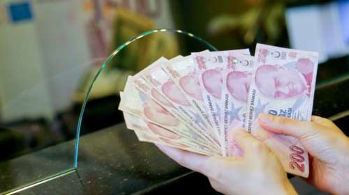 Τουρκία: Καταρρέει η τουρκική λίρα, αρνητικό ρεκόρ έναντι του δολαρίου - Η κεντρική τράπεζα μείωσε τα επιτόκια