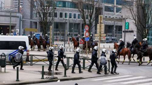 Συναγερμός στις Βρυξέλλες: Επίθεση με μαχαίρι στο Μετρό - Πληροφορίες για πολλούς τραυματίες