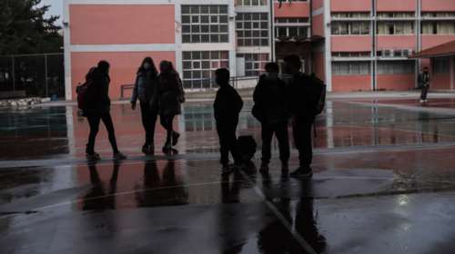 Πόσες απουσίες θα δικαιολογούνται στους μαθητές με κορονοϊό - Με αναδρομική ισχύ η εγκύκλιος