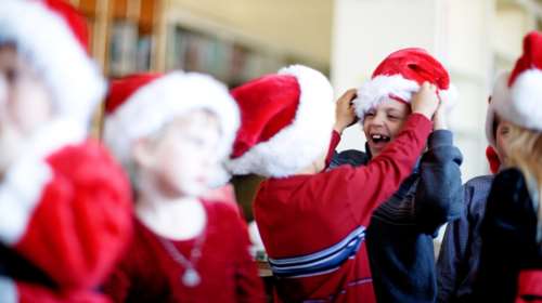 Χριστούγεννα 2023: Πότε κλείνουν τα σχολεία για τις γιορτές και πότε ανοίγουν ξανά