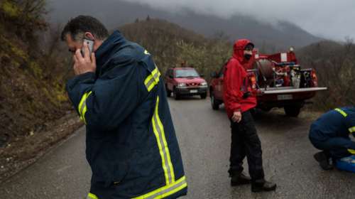 Ιωάννινα: Σταμάτησαν οι έρευνες για το εκπαιδευτικό αεροπλάνο λόγω κακοκαιρίας - Χάνεται η μάχη με τον χρόνο
