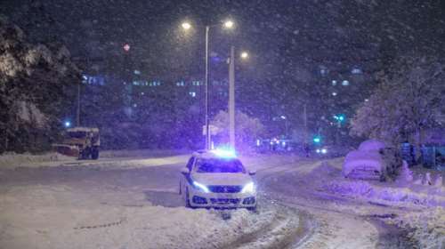 Κακοκαιρία &quot;Ελπίδα&quot;: Κλειστοί δρόμοι στην Αττική - Πού χρειάζονται αλυσίδες