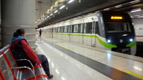 Παραμονή Πρωτοχρονιάς: Αυτό είναι το ωράριο λειτουργίας σε μετρό, τραμ και ηλεκτρικό