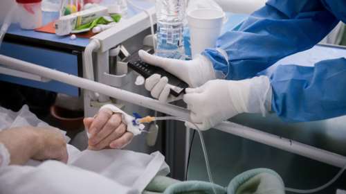 Κορονοϊός: 23 θάνατοι και 595 νέες εισαγωγές - Μειώνεται σταδιακά η κυκλοφορία του ιού