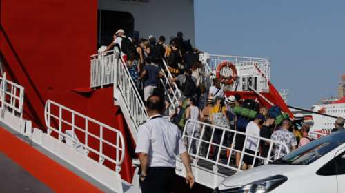 Μπλόκο του Λιμενικού σε πάνω από 4.500 επιβάτες χωρίς πιστοποιητικά την τελευταία εβδομάδα