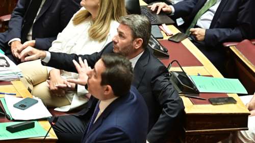 Προανακριτική για ΟΠΕΚΕΠΕ: Κόντρα Μηταράκη με Ανδρουλάκη και Φάμελλο - &quot;Δεν είπαμε ότι θα αποχωρήσει η ΝΔ&quot;