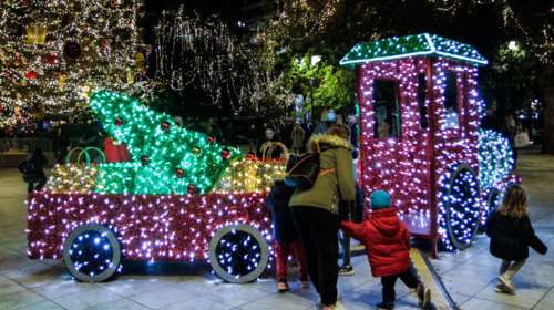 Κορονοϊός: Μόνο εμβολιασμένοι επισκέπτες και εργαζόμενοι στα χριστουγεννιάτικα πάρκα η εισήγηση της Επιτροπής [Βίντεο]
