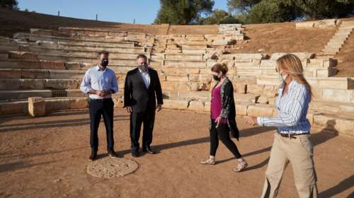 Ο Πομπέο δεν ξεχνά την Κρήτη: Οι ευχές στο ζεύγος Μητσοτάκη - Ανάρτηση με φωτογραφίες από το ταξίδι του