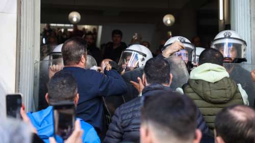 Ηράκλειο - Κακοποίηση τρίχρονου αγοριού: Καταδικάστηκαν οι δύο υποκινητές των επεισοδίων έξω από τα δικαστήρια