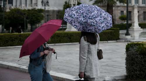 Καιρός: Συννεφιά με βροχές, καταιγίδες και πτώση της θερμοκρασίας - Αναλυτική πρόγνωση