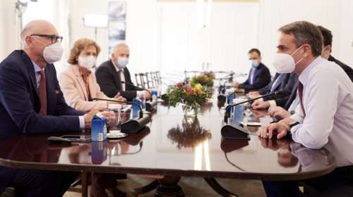 Συνάντηση Μητσοτάκη με τον διευθύνοντα Σύμβουλο της Deutsche Telecom για τις επενδύσεις 3 δισ. ευρώ του ΟΤΕ