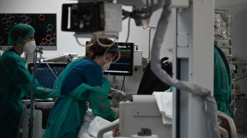 ΕΟΔΥ: 45 νεκροί από κορονοϊό και 50 διασωληνωμένοι - Ένας θάνατος από γρίπη