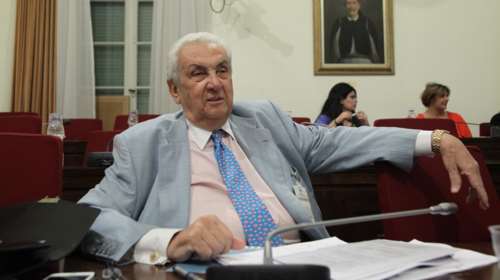 Στο σφυρί το συγκρότημα κατοικιών του Δημήτρη Κοντομηνά στο Μετόχι Αργολίδας - Σε πλειστηριασμό και τρία ξενοδοχεία