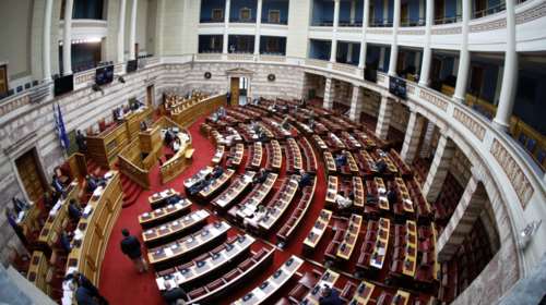 Πόσες προτάσεις μομφής έχουν κατατεθεί κατά υπουργών από τη μεταπολίτευση μέχρι σήμερα