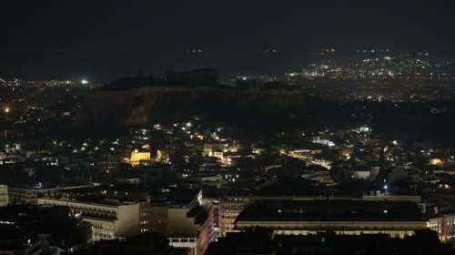 H &quot;Ώρα της Γης&quot;: Η Ακρόπολη και η Βουλή έσβησαν τα φώτα τους - Κτίρια σε όλο τον κόσμο έστειλαν ηχηρό μήνυμα