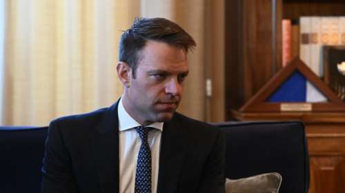 Κασσελάκης για στέγαστρο Καλατράβα: O Καραμανλής έκρυβε τις μελέτες και o Μητσοτάκης έχασε το manual της χώρας